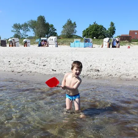 Terrassen-fewo-ankerplatz-direkt-am-ostseestrand